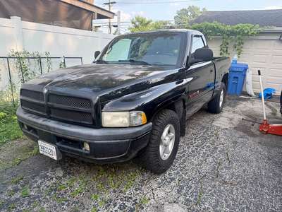 1998 Dodge Ram 1500 Regular Cab - Short Bed