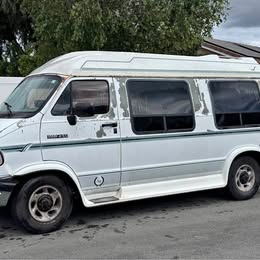 1994 Dodge Ram B250 Conversion Van \u2013 Rebuilt Trans, Motorized Bed, Surf\/Camp Ready!