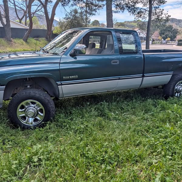 1996 Dodge ram 2500 4x4 club cab 5.9l cummins diesel
