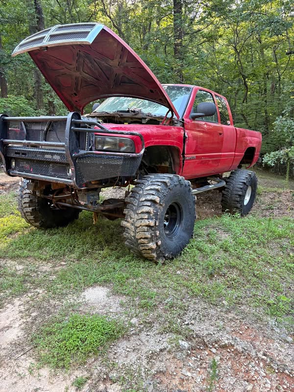 2000 Dodge Ram 1500 Club Cab - Short Bed