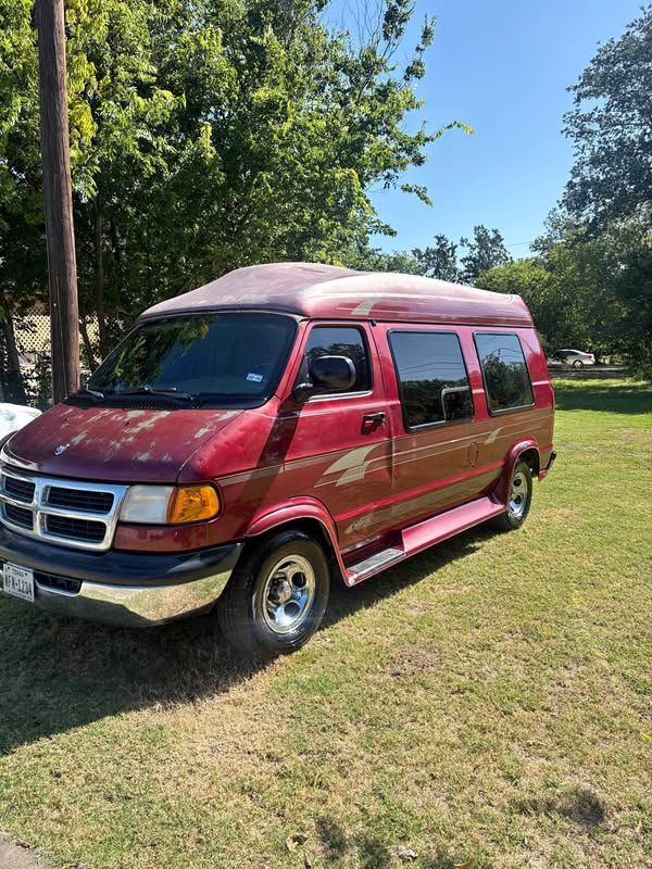 2000 Dodge Dodge Ram 1500 Starcraft