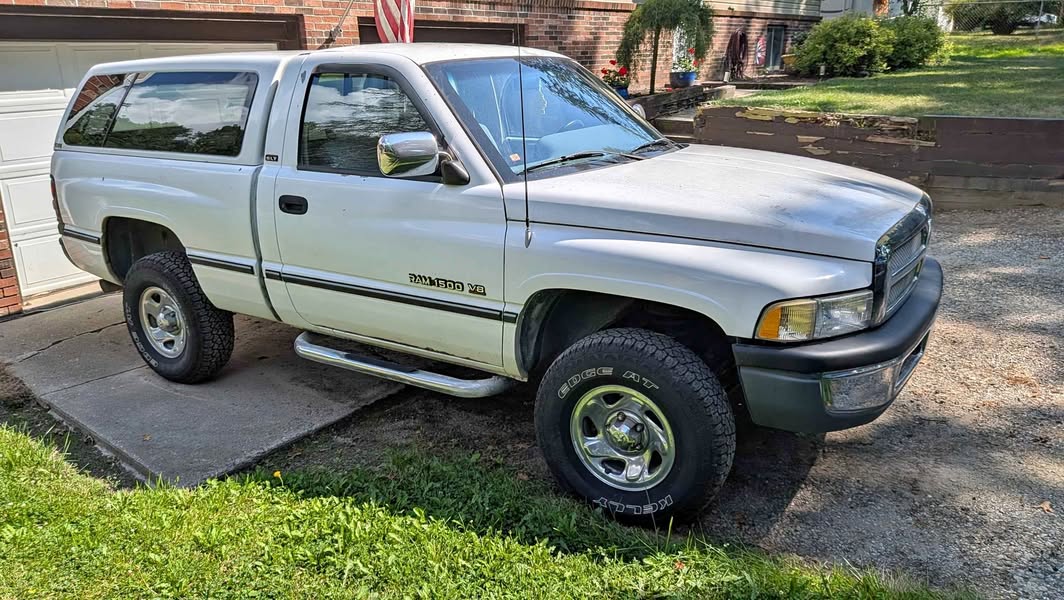 1994 Dodge Ram 1500 Regular Cab - Short Bed