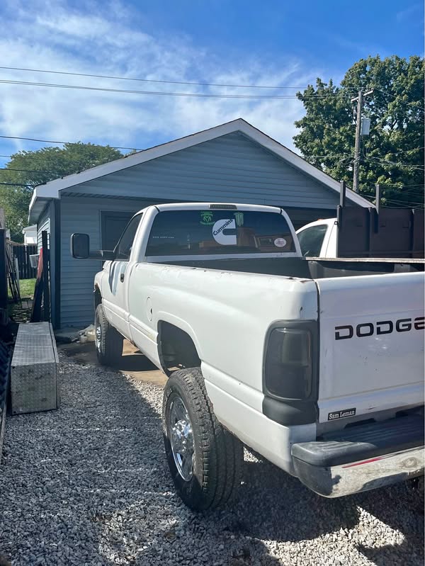 2001 Dodge Ram 2500 - SLT Pickup 2D 8 ft