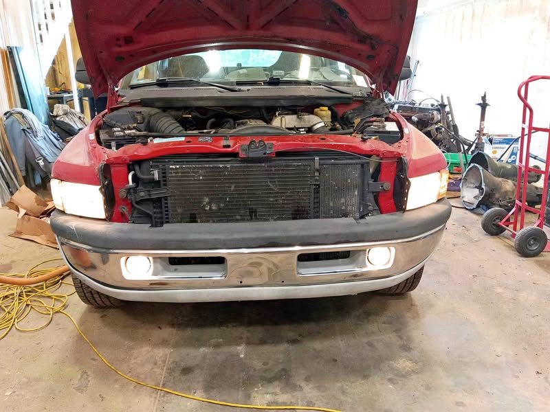 2001 Dodge Ram 2500 Crew Cab - Laramie Pickup 4D 8 ft