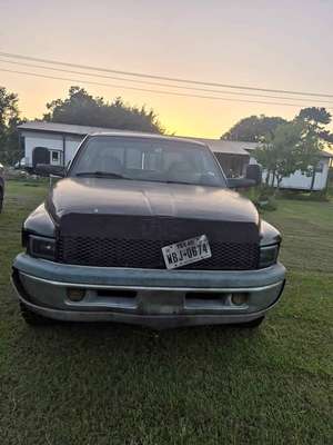 1998 Dodge Ram 1500 Club Cab - Short Bed