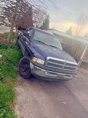 2001 Dodge Ram 1500 - Laramie Pickup 2D 6 1\/4 ft