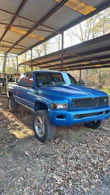 1999 Dodge Ram 1500 Crew Cab - Laramie Pickup 4D 5 1\/2 ft