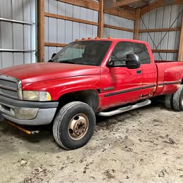 1999 Dodge Ram 2500 Quad Cab - SLT Pickup 4D 8 ft