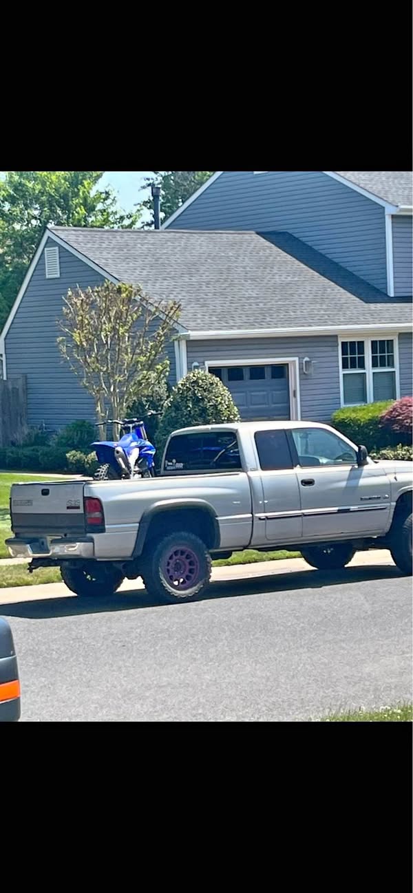 2001 Dodge Ram 1500 - SLT Pickup 4D 6 1\/4 ft