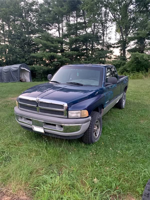 2001 Dodge Ram 1500 Quad Cab - Laramie SLT