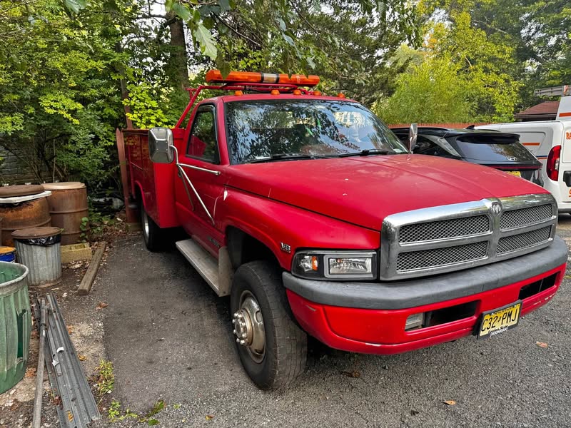 1994 Dodge Ram 3500 - 143.5\
