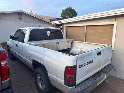 2001 Dodge Ram 1500 Crew Cab - SLT Pickup 4D 5 1\/2 ft