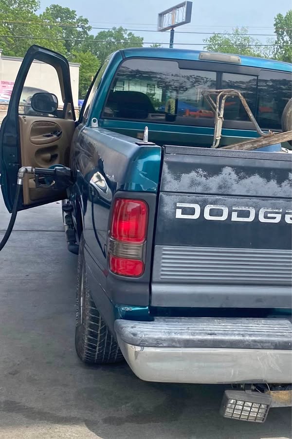 1998 Dodge Ram 1500 Quad Cab - Laramie Pickup 4D 6 1\/4 ft