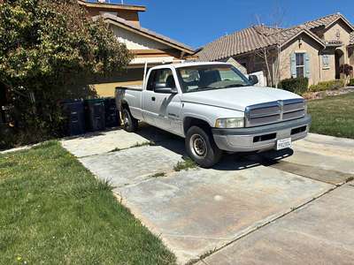 2001 Dodge Ram 2500 - SLT Pickup 4D 6 1\/4 ft