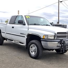1999 Dodge Ram 2500 4x4 (*Only 90k Orig Miles!*)