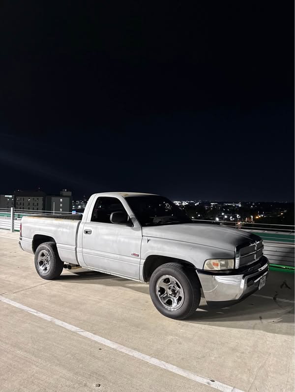 1994 Dodge Ram 1500 Regular Cab - Short Bed