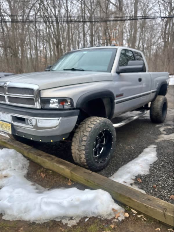 2001 Dodge Ram 2500 - Laramie Pickup 2D 8 ft