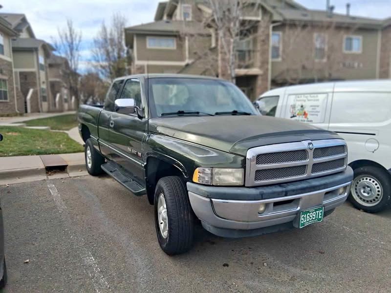 1997 Dodge Ram 1500 Crew Cab - SLT Pickup 4D 5 1\/2 ft