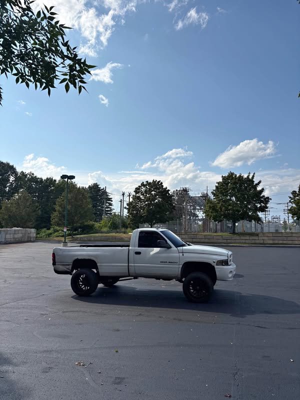 1996 Dodge Ram 3500 Club Cab - Long Bed