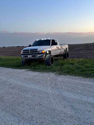 2001 Dodge Ram 2500 Crew Cab - Laramie Pickup 4D 8 ft