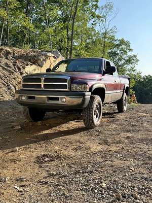 2001 Dodge Ram 1500 Club Cab - Short Bed