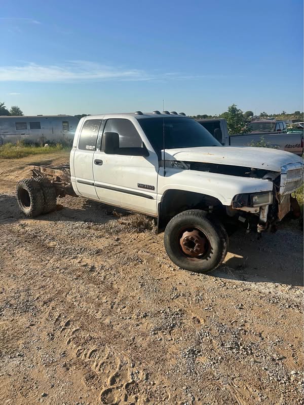 2001 Dodge Ram 3500 Club Cab - Long Bed