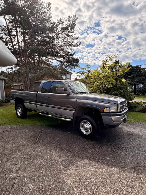 2001 Dodge Ram 2500 CUMMINS Laramie SLT Quad Cab