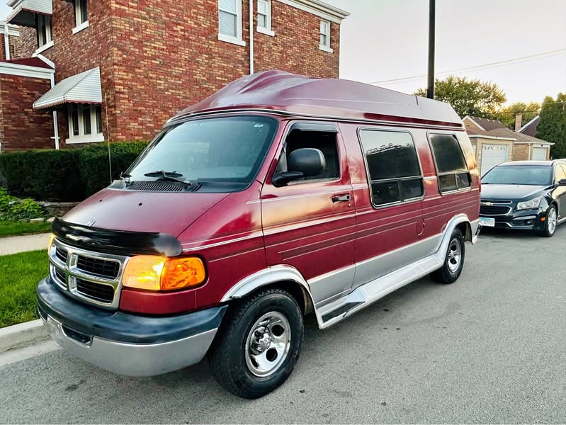 2000 Dodge Ram Van 1500 - 5.2 v8
