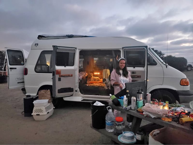 1999 Dodge Ram Van 1500 - Conversion