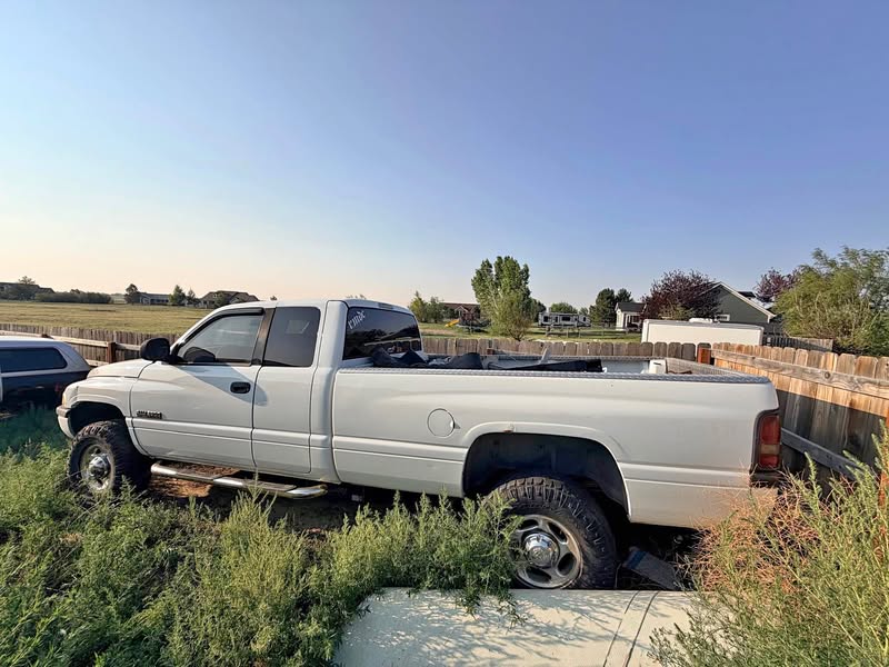 2000 Dodge Ram 2500 Club Cab - Long Bed