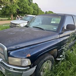 2001 Dodge ram half ton gas