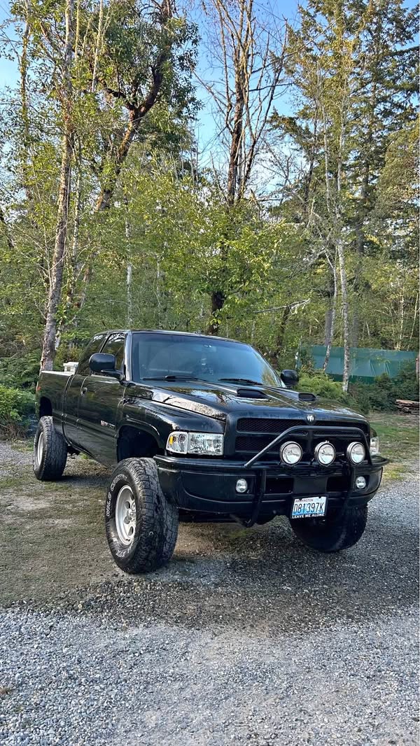 1998 Dodge Ram 1500 Quad Cab - SLT Pickup 4D 6 1\/4 ft