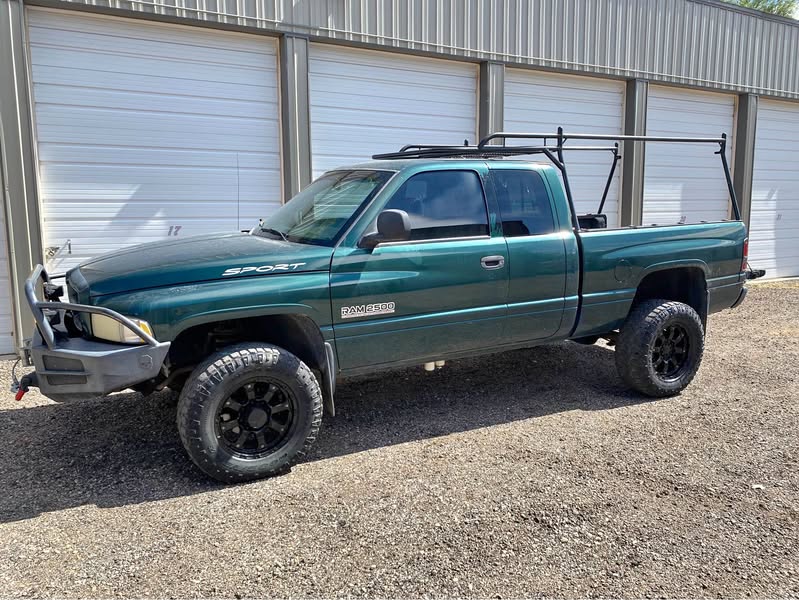 2001 Dodge Ram 2500 Club Cab - Short Bed