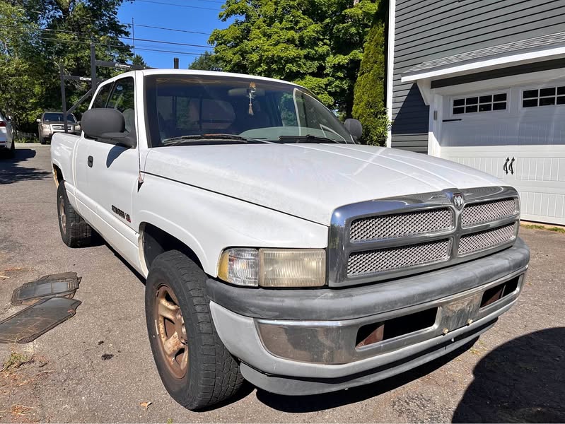 2001 Dodge Ram 1500 Club Cab - Short Bed