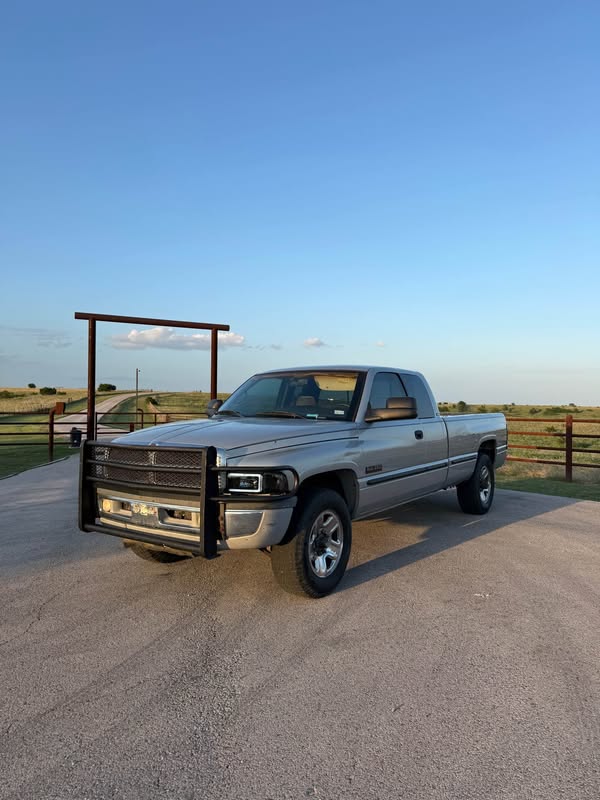 1999 Dodge Ram 2500 Crew Cab - Laramie Pickup 4D 8 ft