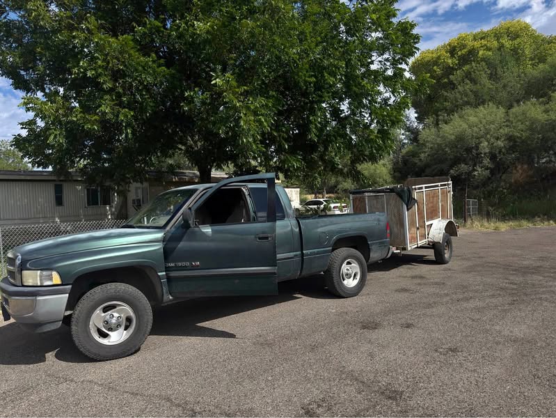 2001 Dodge Ram 1500 - Laramie Pickup 4D 6 1\/4 ft