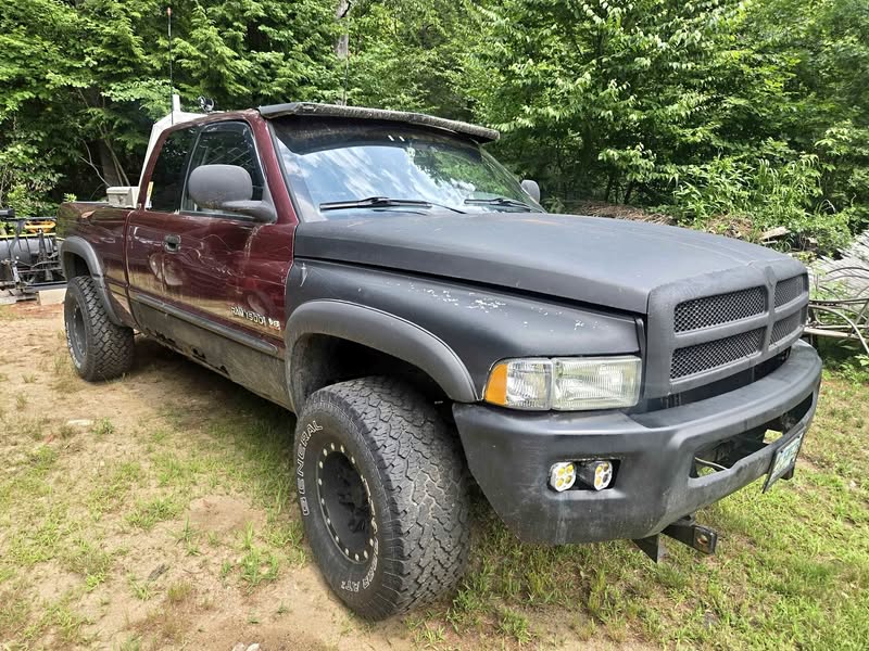 2001 Dodge Ram 1500 Club Cab - Short Bed