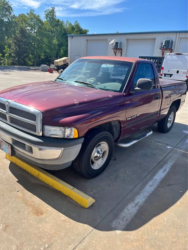 2001 Dodge Ram 1500 - SLT Pickup 2D 6 1\/3 ft