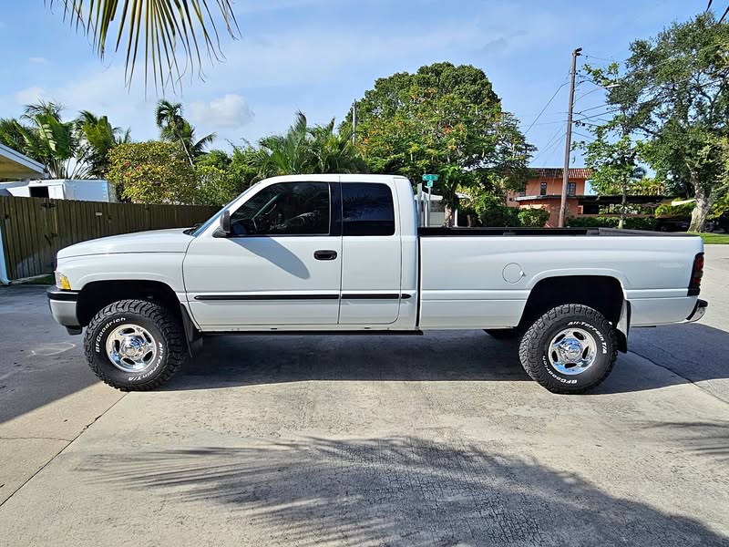 2001 DODGE RAM 2500