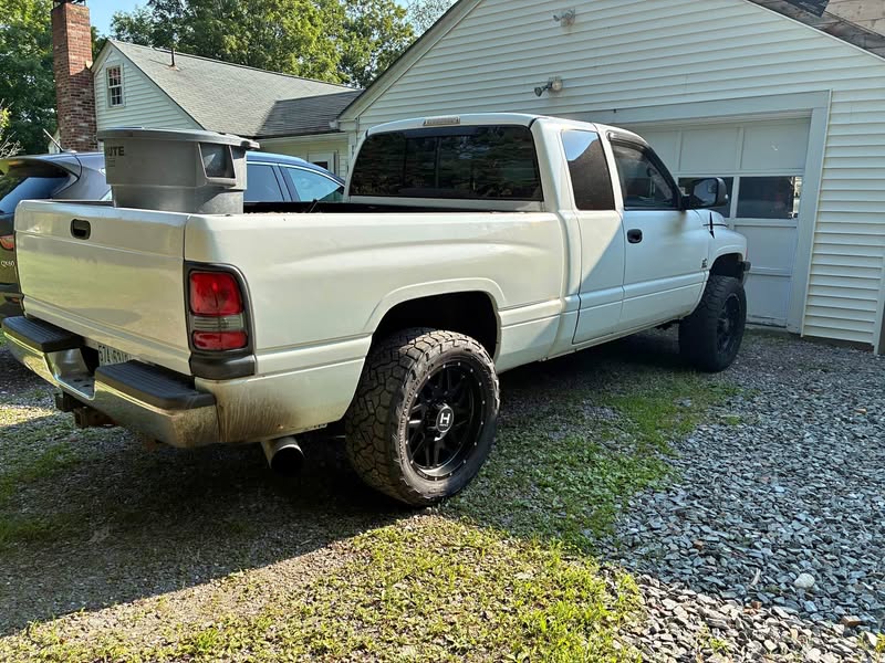 2000 Dodge Ram 2500 Club Cab - Short Bed