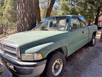 1996 Dodge Ram 1500 Club Cab - Short Bed