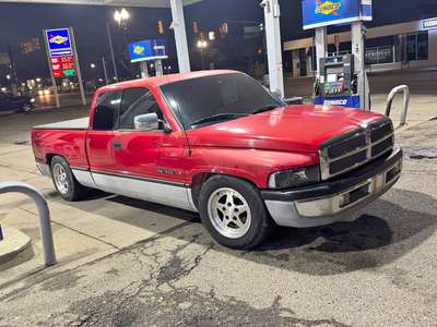 1997 Dodge Ram 1500 - SLT Pickup 2D 6 1\/4 ft