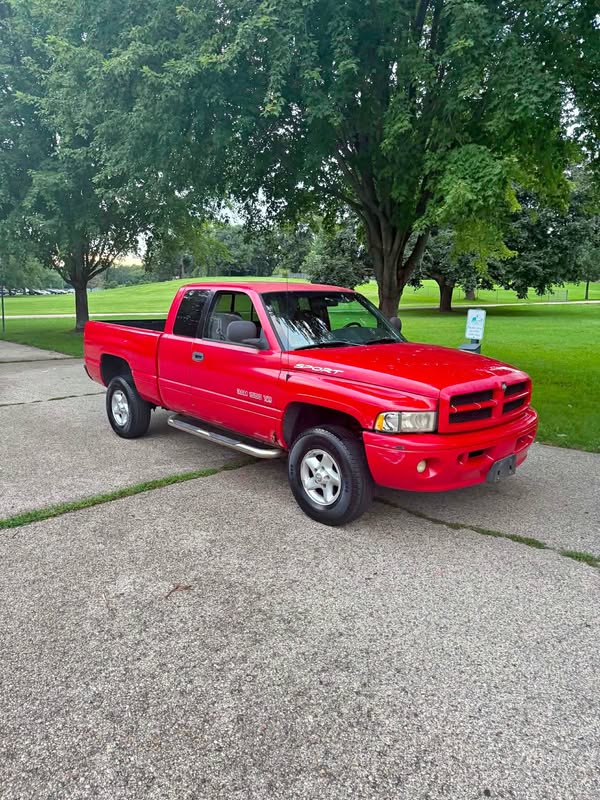 2000 Dodge Ram 1500 - SLT Pickup 2D 6 1\/4 ft