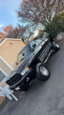 1999 Dodge Ram 1500 Crew Cab - SLT Pickup 4D 5 1\/2 ft