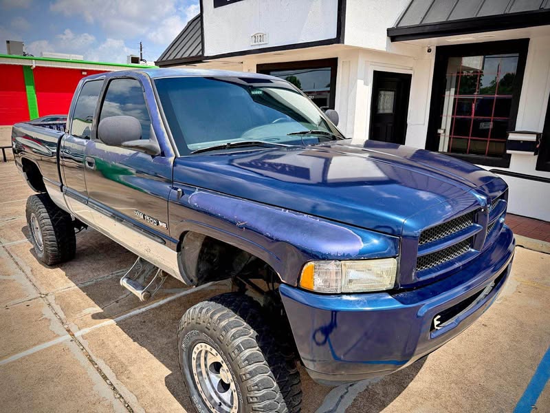 2001 Dodge Ram 1500 - SLT Pickup 2D 6 1\/3 ft