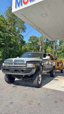 2001 Dodge Ram 2500 Crew Cab - SLT Pickup 4D 6 1\/3 ft