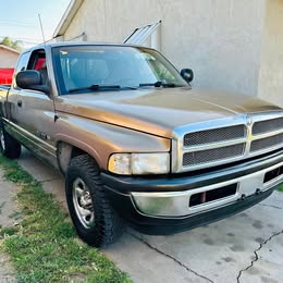 2000 Dodge Ram 1500 Club Cab - Short Bed