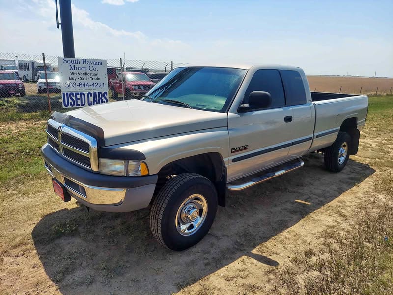 1999 Dodge Ram 2500 Diesel 5.9L Cummins 4x4 - Laramie Long Bed Extra Cab w\/Drs