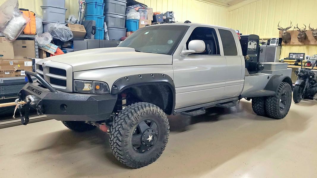 1998 Dodge Ram 3500 Club Cab - Long Bed
