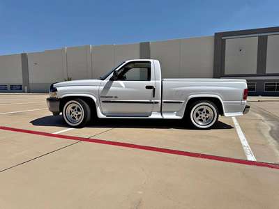 1998 Dodge Ram 1500 - SLT Pickup 2D 6 1\/4 ft